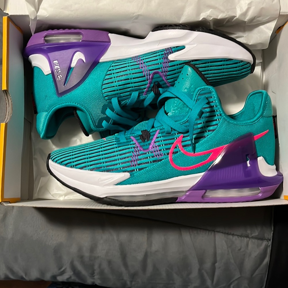 Lebron Witness 6
